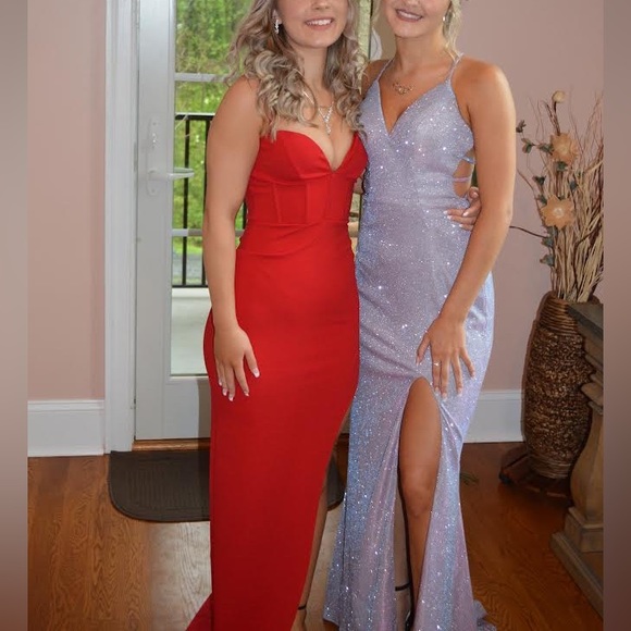 Windsor Dresses & Skirts - Selling my prom dress! Size xs, brand is Windsor, good for 5’1-5’3 individuals